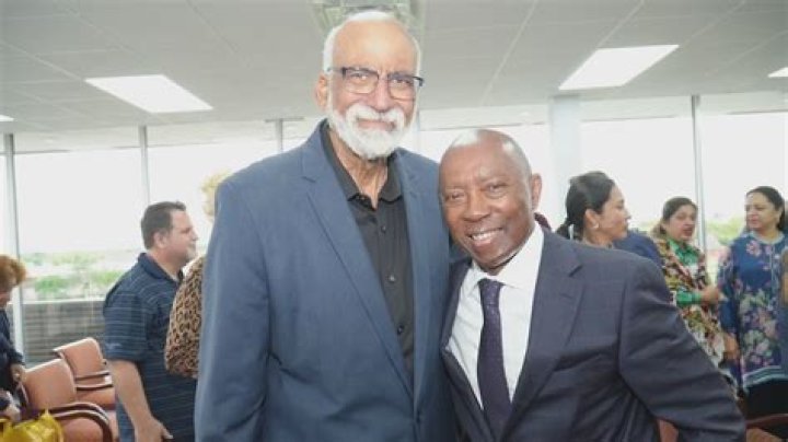 Former mayor Larry Payne dies after battling with cancer: obituary