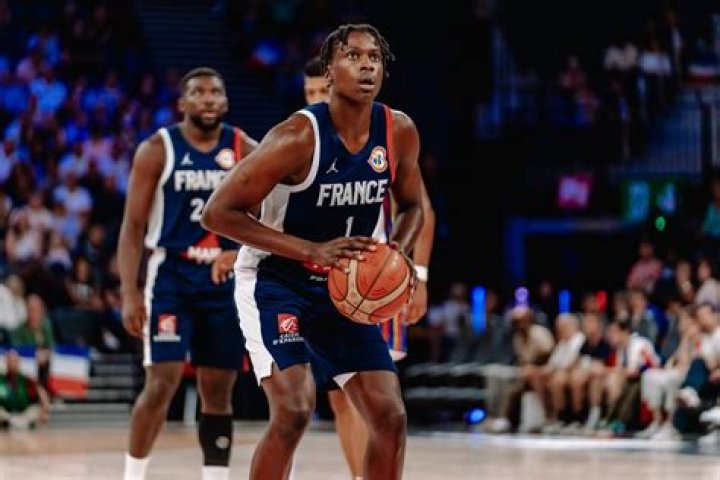Frank Ntilikina: Contract, NBA & Family [2023 Update]