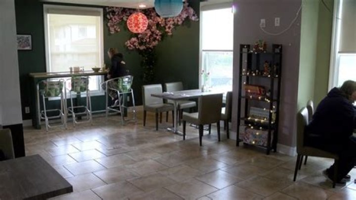From garage to kitchen: Davenport couple opens new restaurant amid pandemic