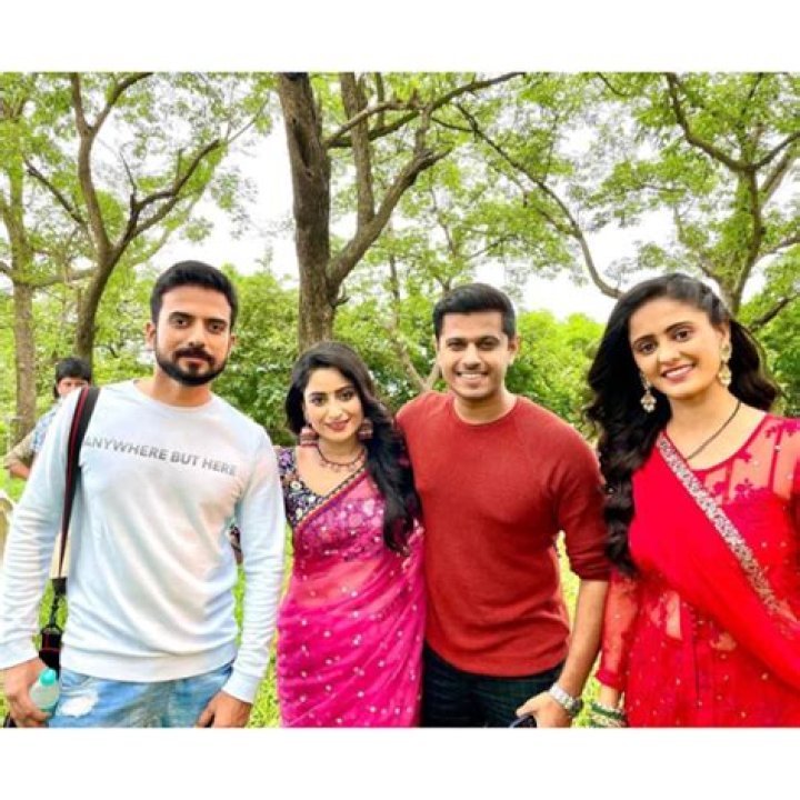 Ghum Hai Kisikey Pyaar Meiin fame Ayesha Singh sends best wishes to co-actor Sanjay Narvekar for Udne Ki Asha