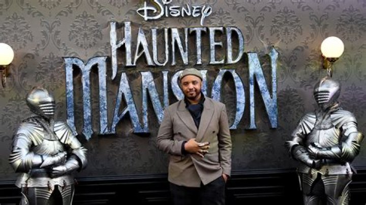 Haunted Mansion Director Explains Winona Ryder's Cameo