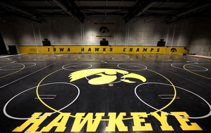 Hawkeyes sell out entire 2023-24 season at Carver-Hawkeye Arena