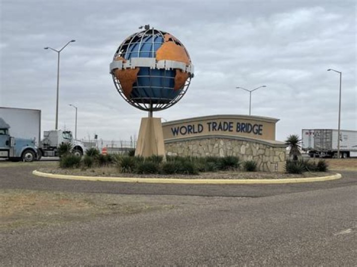 Hazmat rollover temporarily closes World Trade Bridge in Laredo