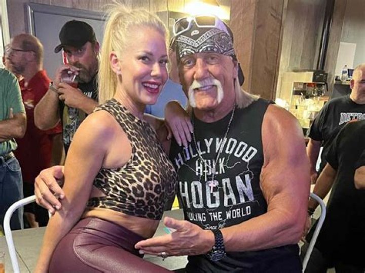 Hogan v Austin-Who was the bigger star?
