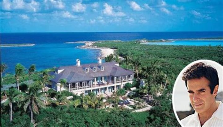 Hollywood Stars Who Own Stunning Private Islands