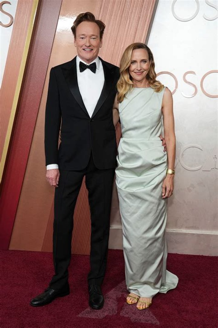 How Tall Is Conan O'Brien Really? We Have The Ultimate Comparisons