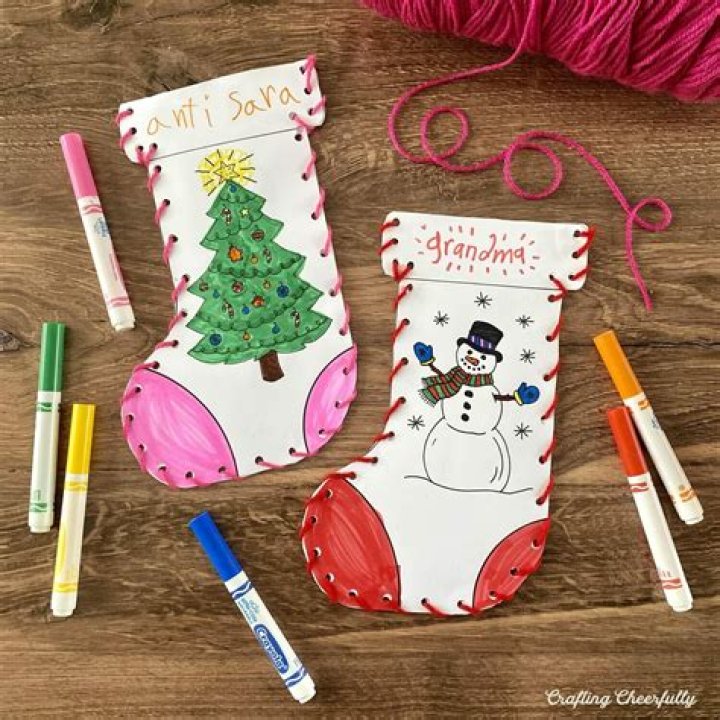 How to decorate stockings