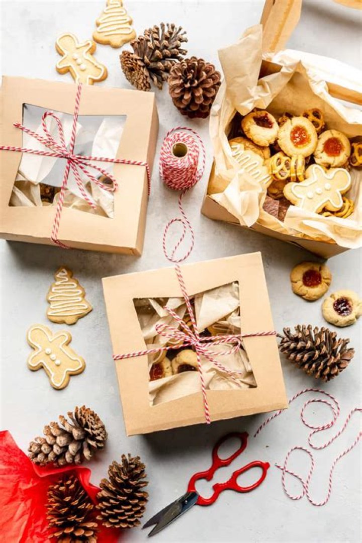 How to Make a Cookie Gift Bag