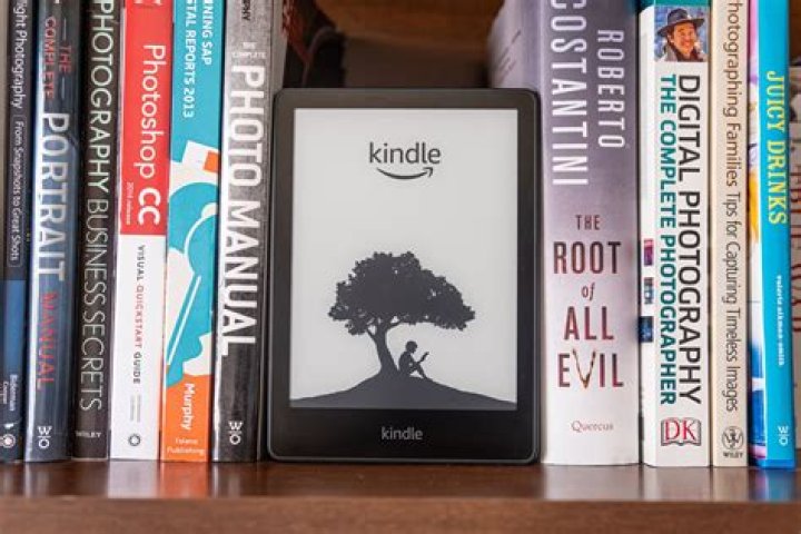 How to Maximize Your Kindle's Battery (and Really Get a Month of Reading)