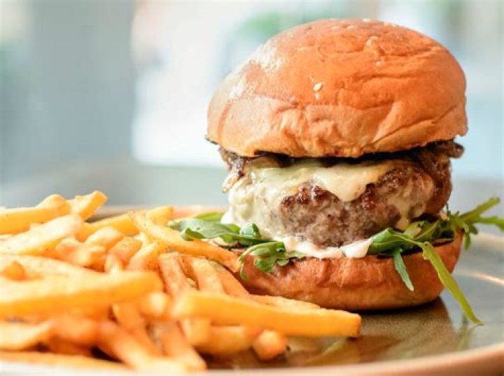 How to Reheat a Burger so It Tastes Tender and Juicy