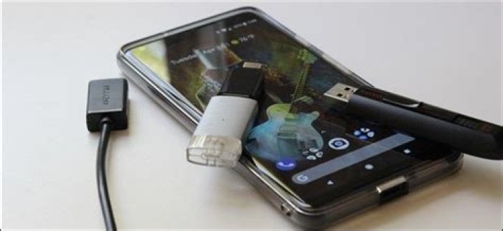 How to use a usb flash drive with android