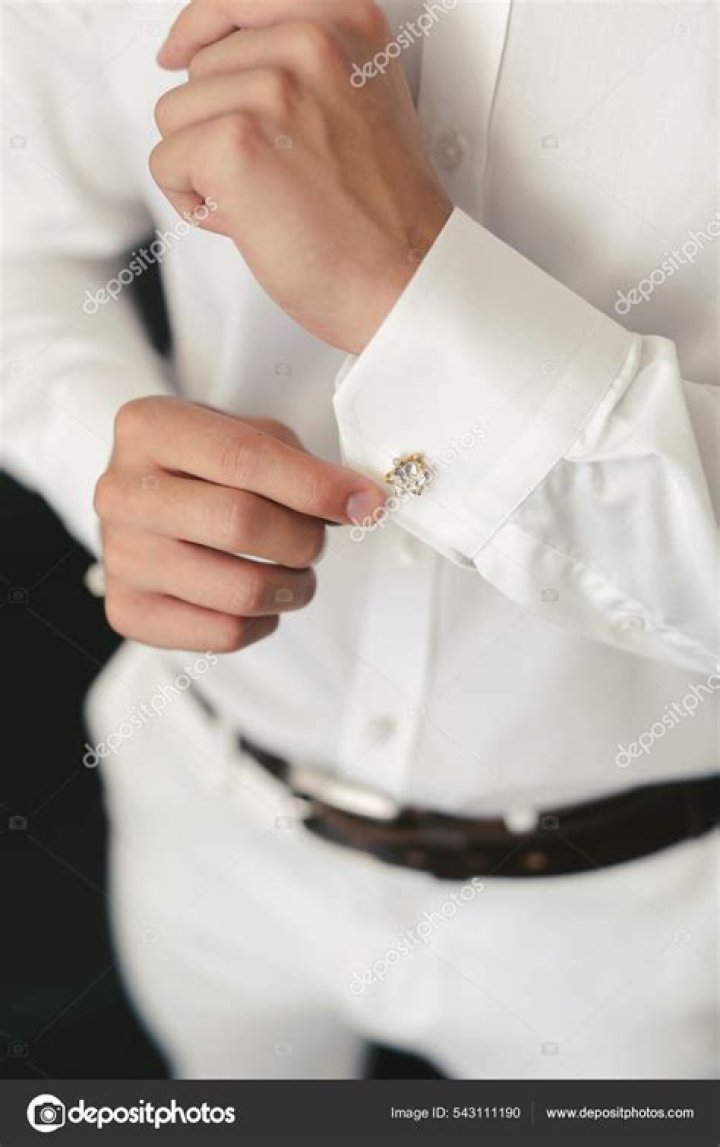How To Wear & Put On Cufflinks Correctly