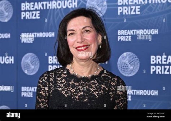 
Huda Zoghbi
Net Worth

