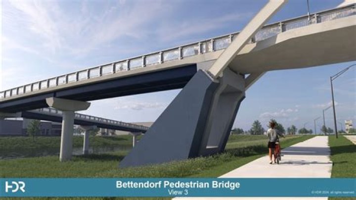 I-74 bike-path crash survivor sues Bettendorf, bridge designer