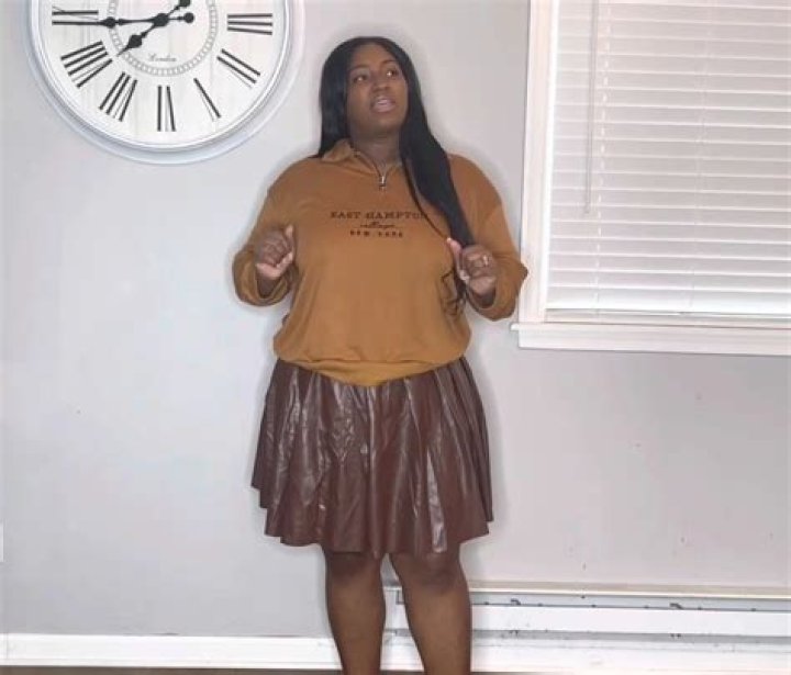 I’m plus-size – my Shein haul is perfect for winter but the leather skirt was flimsy and felt like paper