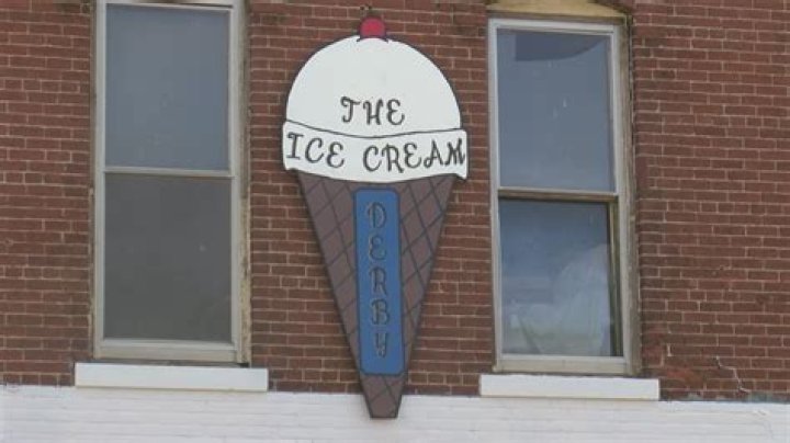 Ice cream shop being built in Delmar, Iowa