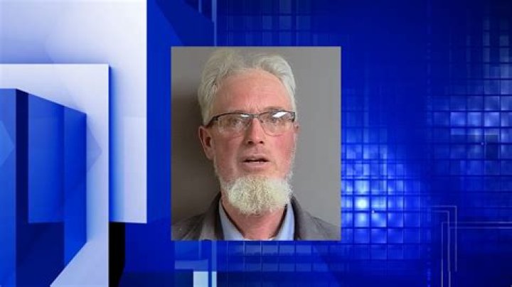 Iowa dog breeder arrested and surrenders 131 dogs
