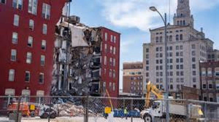 Iowa Governor Kim Reynolds tours site of collapsed Davenport building