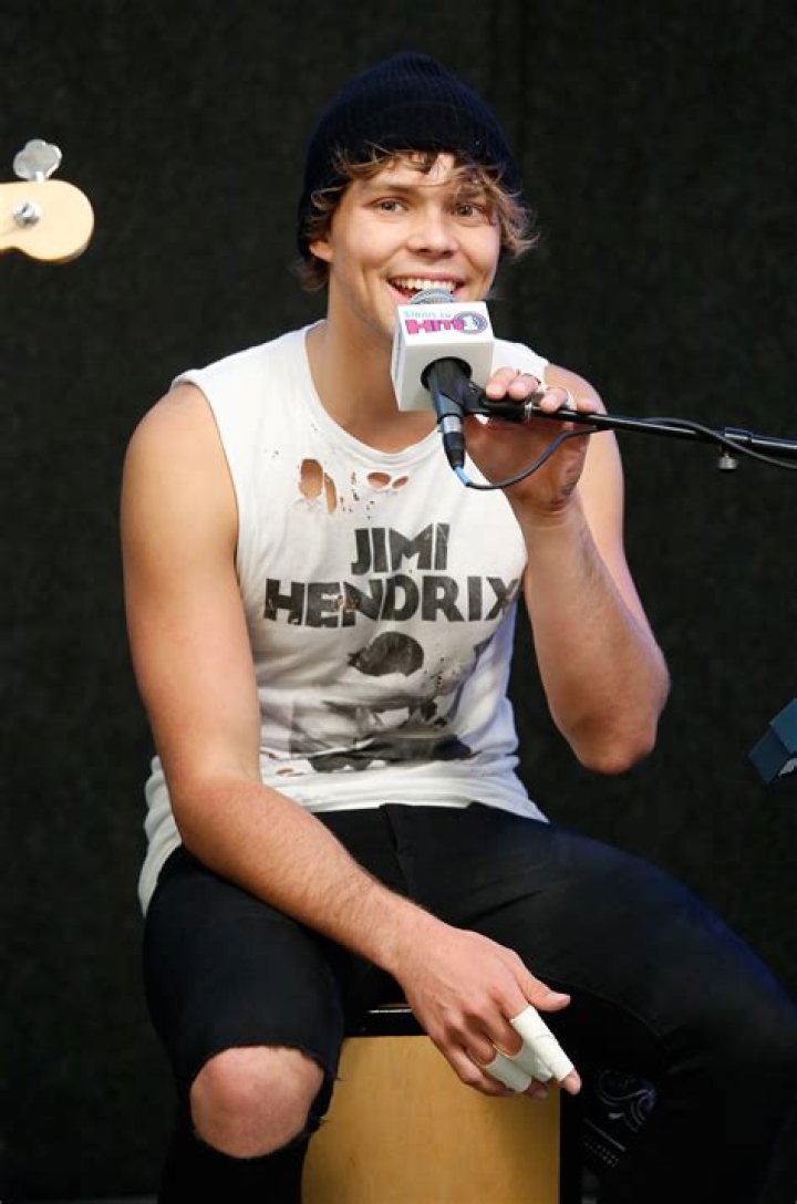 Is Ashton Irwin Single? The 5SOS Drummer Has a Good Reason for His Status