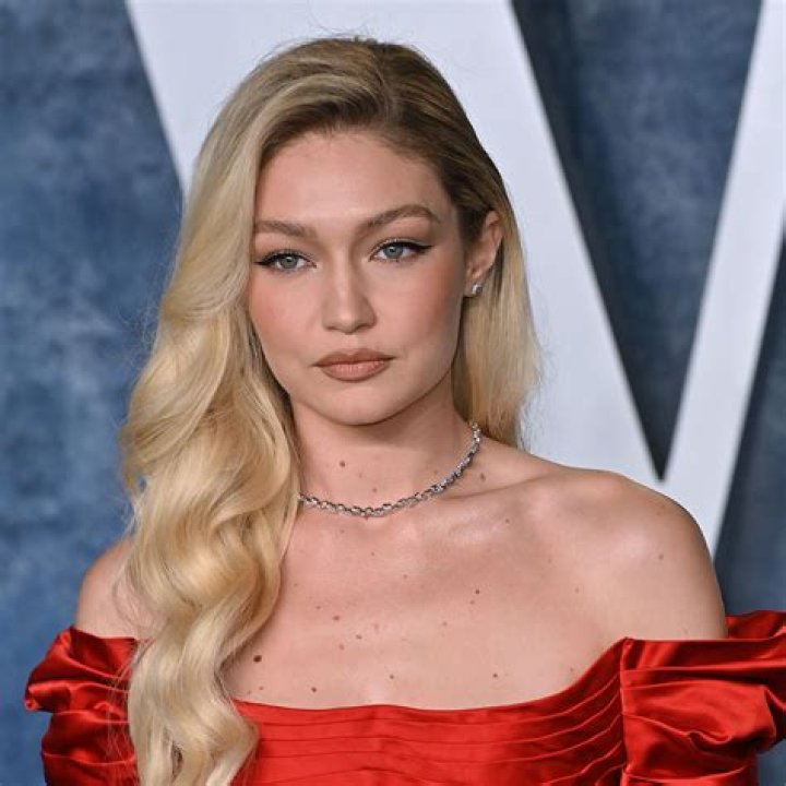 Is Bella Hadid's Blonde Hair Real? She Looks EXACTLY Like Gigi