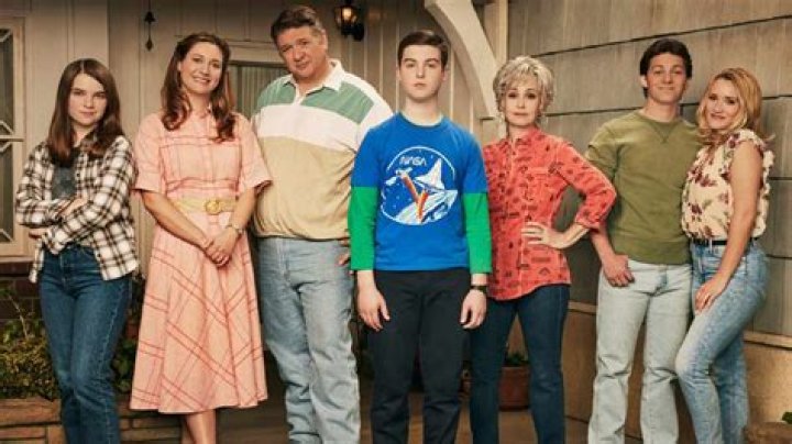 Is Emily Osment Gay? Portraying Gay Character in ‘Young & Lesbian’ Sparks Speculations!