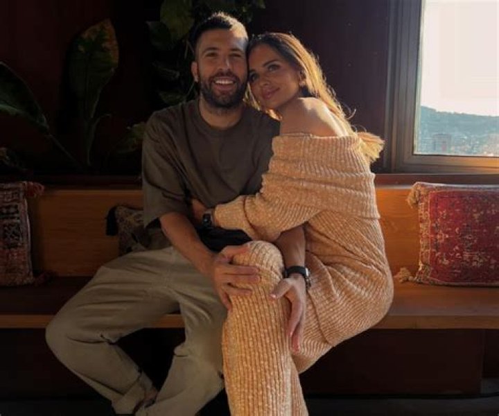 Is Jessica Alba Related To Jordi Alba? Are They Brother &; Sister?