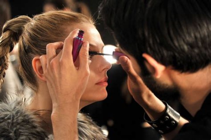 Is Mascara Dangerous? I Talked to a Medical Expert to Find Out