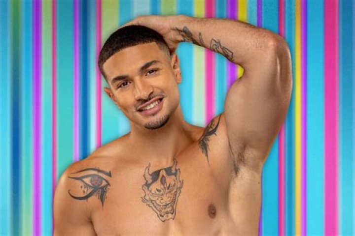 Is Mehdi from ‘Love Island’ Gay? Stefflon Don Thinks He Is Bisexual!