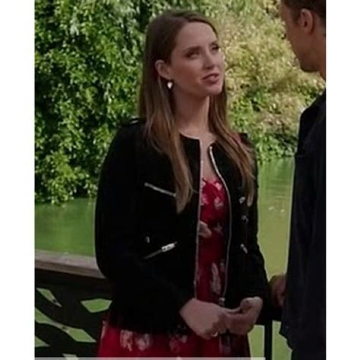Is Ophelia Leaving 'The Royals'? Merritt Patterson's New Blonde 'Do Is Making Us Very Nervous