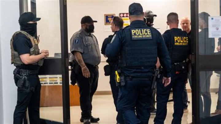‘Is She Going to Kill Me?’: Attorney Wants Alabama Cop Seen In Video Using Taser on Handcuffed Man Arrested; Detainee Says He Feared for Life