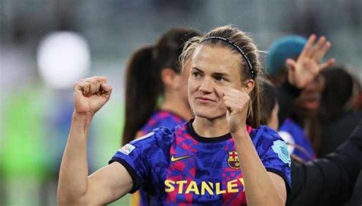Is She Related To Leandro Paredes?