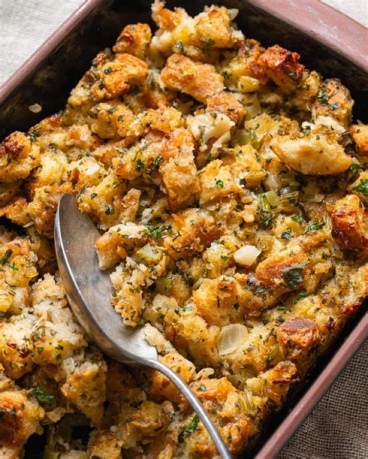 Is Stuffing Vegetarian? Here's What You Need To Know To Enjoy A Meat-Free Thanksgiving