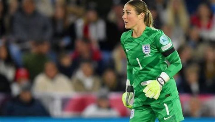 Is The English Goalkeeper Married?