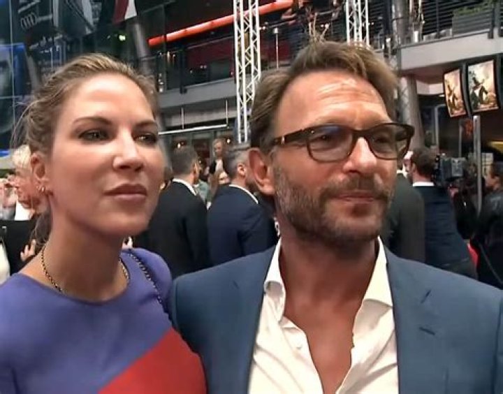Is Thomas Kretschmann Married, Or Is He Still Dating His Long-Term Girlfriend?