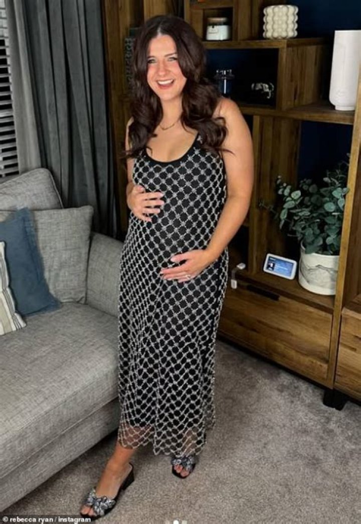 Is Tracy Barlow in Coronation Street Pregnant in Real Life? Exploring the Truth Behind the Speculation!!