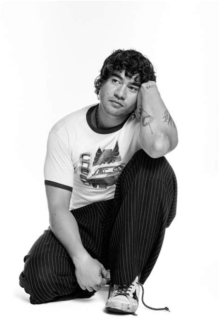 Is Zach Sang Gay? “I Am Queer AF And Proud”