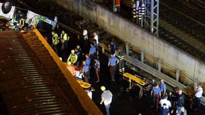 Italy identifies 20 foreign tourists who perished in fiery crash from overpass on Venetian mainland