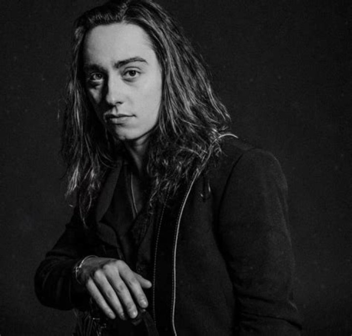 Jake Kiszka Age, Height, Wiki, Net Worth, Relationship