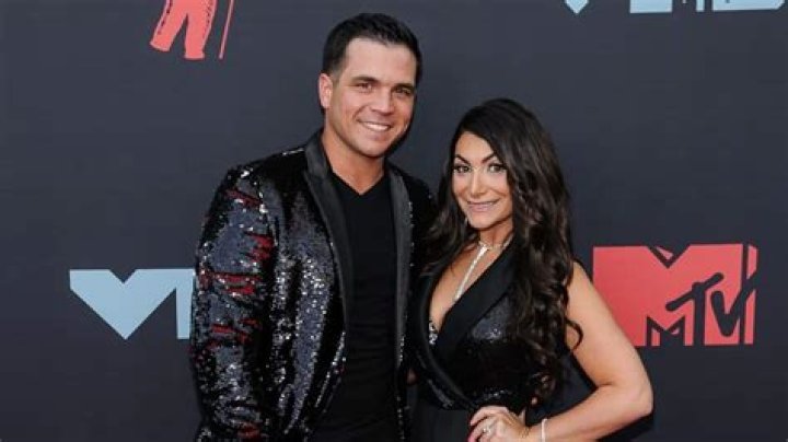 Jersey Shore Family Vacation’s Deena Cortese celebrates 4 years of marriage to husband Chris Buckner
