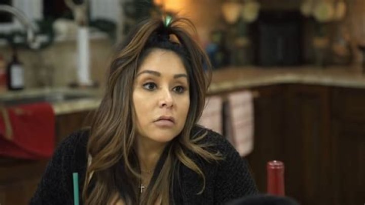 Jersey Shore: Nicole ‘Snooki’ Polizzi claps back at hater who judged her for getting drunk around her kids