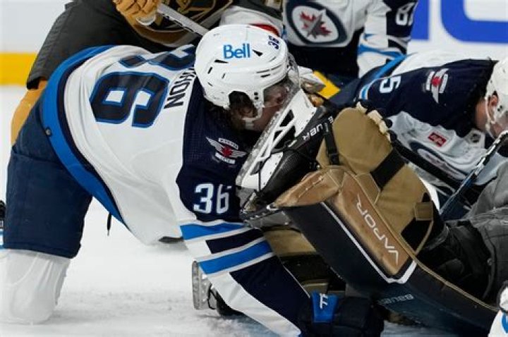 Jets’ Barron receives 75-plus stitches after skate to face