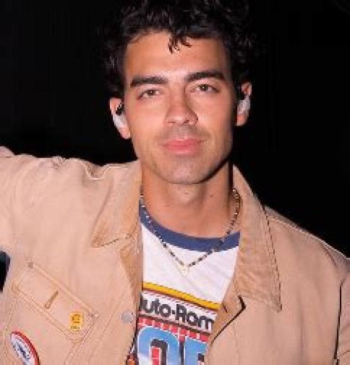 Joe Jonas Weight Loss Journey Explained, Career, Net Worth 2023, Family Time and More
