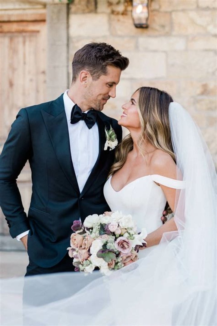 Jojo Fletcher and Jordan Rodgers share details on their whimsical, romantic vineyard wedding