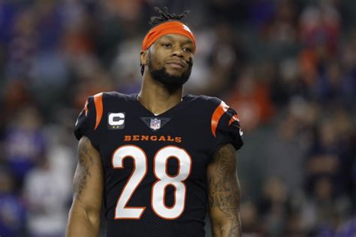 Joseph Mixon Net Worth 2023, NFL Salary, Sponsorships and Charities