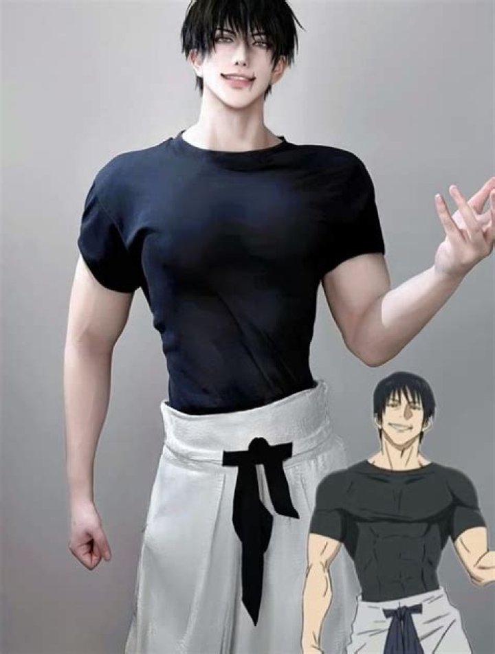 Jujutsu Kaisen Cosplay Celebrates Geto's Gross Reveal