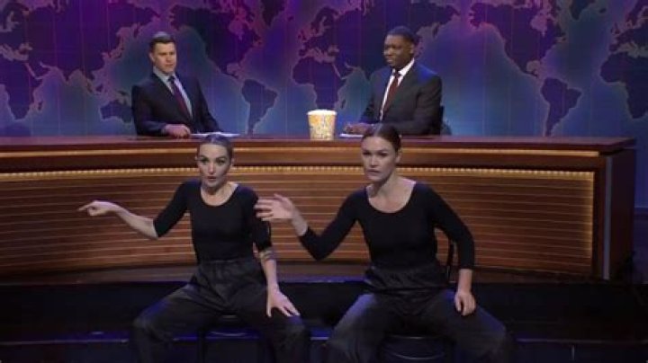 Julia Stiles Makes Surprise Appearance for Save the Last Dance Joke