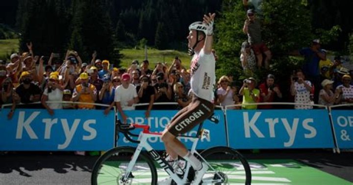 Jungels takes 1st career Tour stage win, Pogačar keeps lead