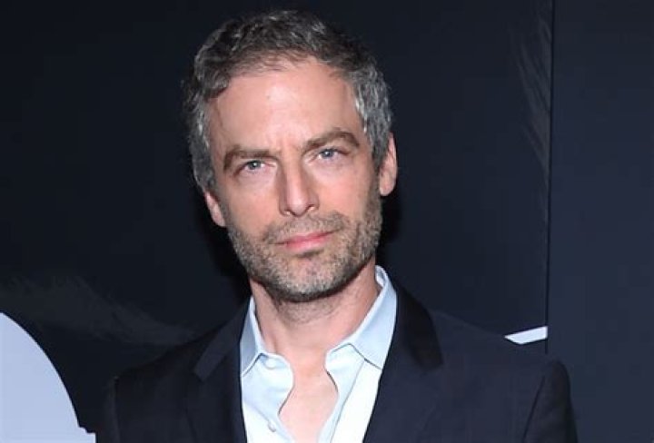 
Justin Kirk Age, Height, Net Worth, Married, Wife, Children, Bio & Wiki