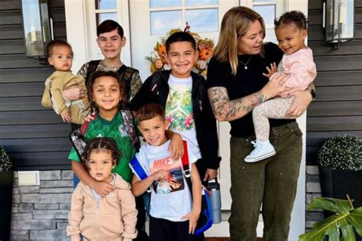 Kailyn Lowry seemingly admits to having a 6-month-old at home