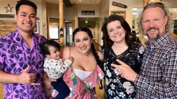 Kalani Fagaata teases 90 Day-Sister Wives mashup as she and Asuelu visit Robyn and Kody Brown